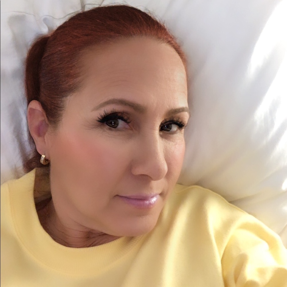 Meet your Posher, Yoreila